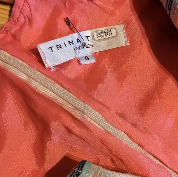 Dress - Picture 2 of 4